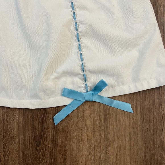 American Girl Vintage White Dress with Blue Satin Ribbon and Bow Sz XS (6) - Picture 6 of 8